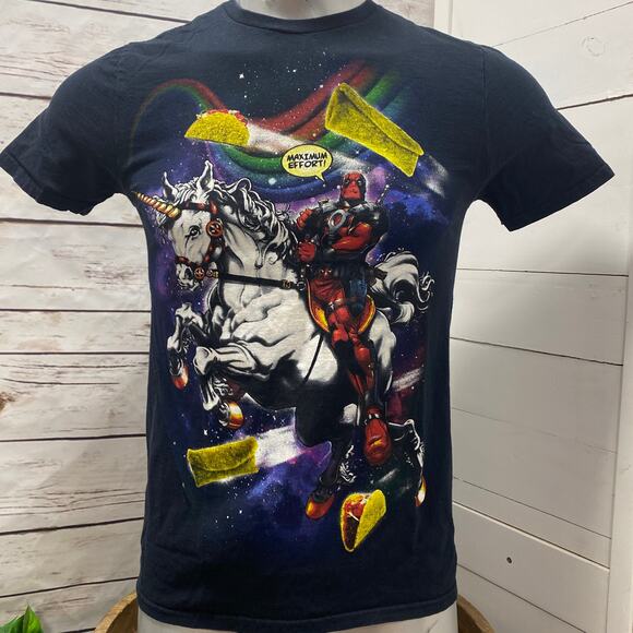 Marvel Deadpool Unicorn Taco Maximum Effort Dreaming of Burritos T-Shirt Rainbow - Picture 1 of 4